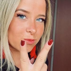 Meet your Posher, Alissa